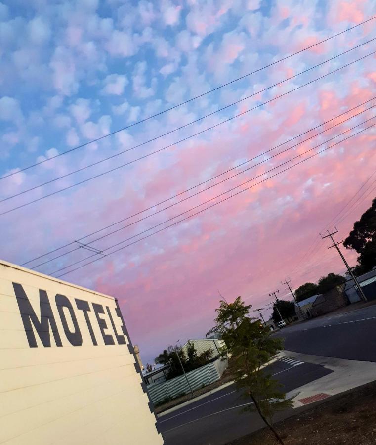 Motel Riverbend ไทเลมเบนด์ ภายนอก รูปภาพ